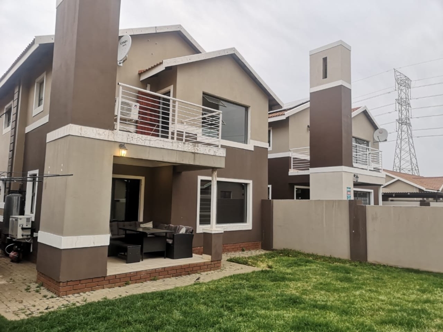 3 Bedroom Property for Sale in Hillside Free State